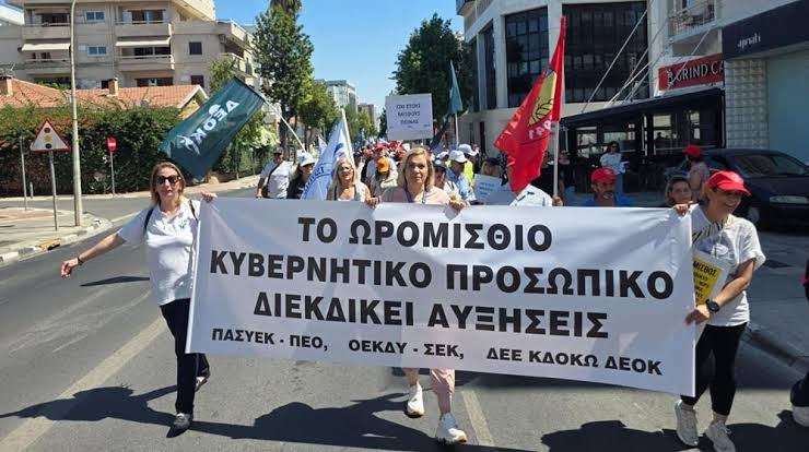 Απεργία ωρομισθίων: Χωρίς συνοδούς οι μαθητές – Δεν θα προσμετρήσουν οι απουσίες