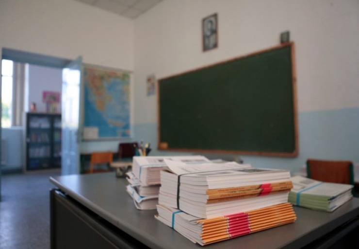Χωρίς βιβλία στα σχολεία οι μαθητές μέχρι τον Οκτώβριο – «Αδιανόητο»
