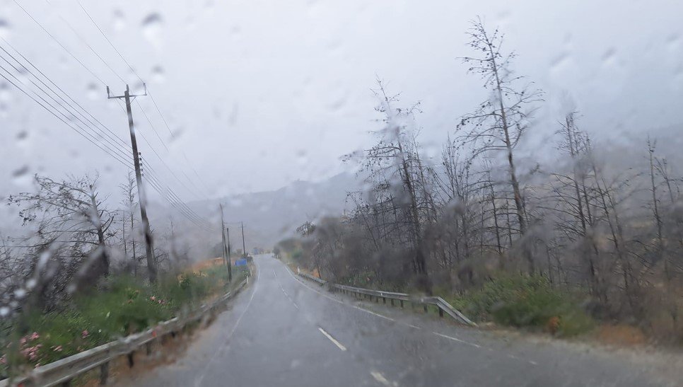 Βροχές σε διάφορες περιοχές της Κύπρου – Σε ισχύ κίτρινη προειδοποίηση  (βίντεο)