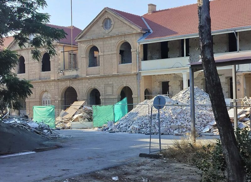 ΠΑΛΙΟ ΝΟΣΟΚΟΜΕΙΟ ΕΡΓΟΤΑΞΙΟ 2