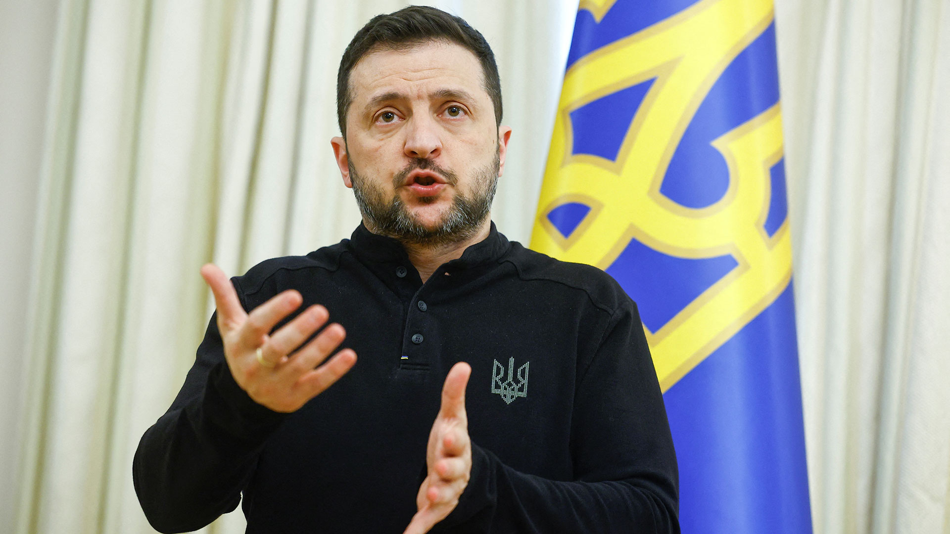 2025-02-26T132124Z_719129456_RC2B2DAAMJE8_RTRMADP_3_UKRAINE-CRISIS-USA-MINERALS-ZELENSKIY