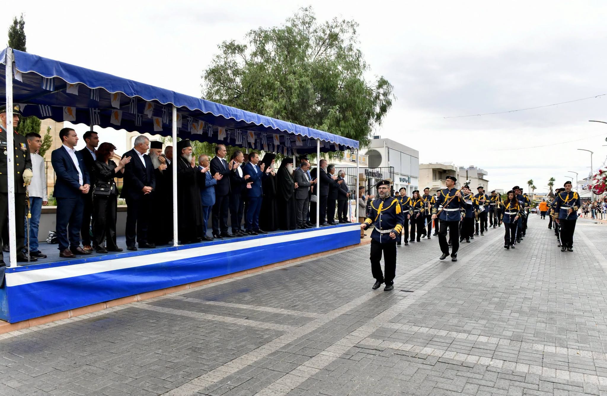 Η Αραδίππου τίμησε το ιστορικό «ΟΧΙ» της 28ης Οκτωβρίου  (φώτο)