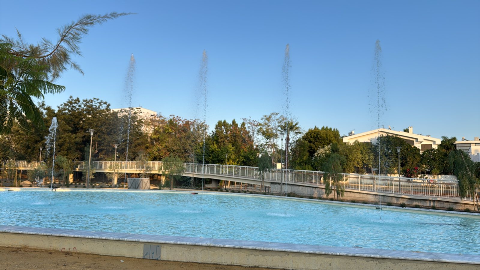 IMG-4d5cbeb8b2fe5ec5e805e12241ebd6a9-V