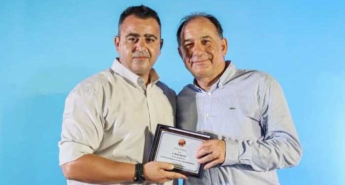 Τιμητική διάκριση στον Παύλο Φωτίου για την εθελοντική του προσφορά (pics)