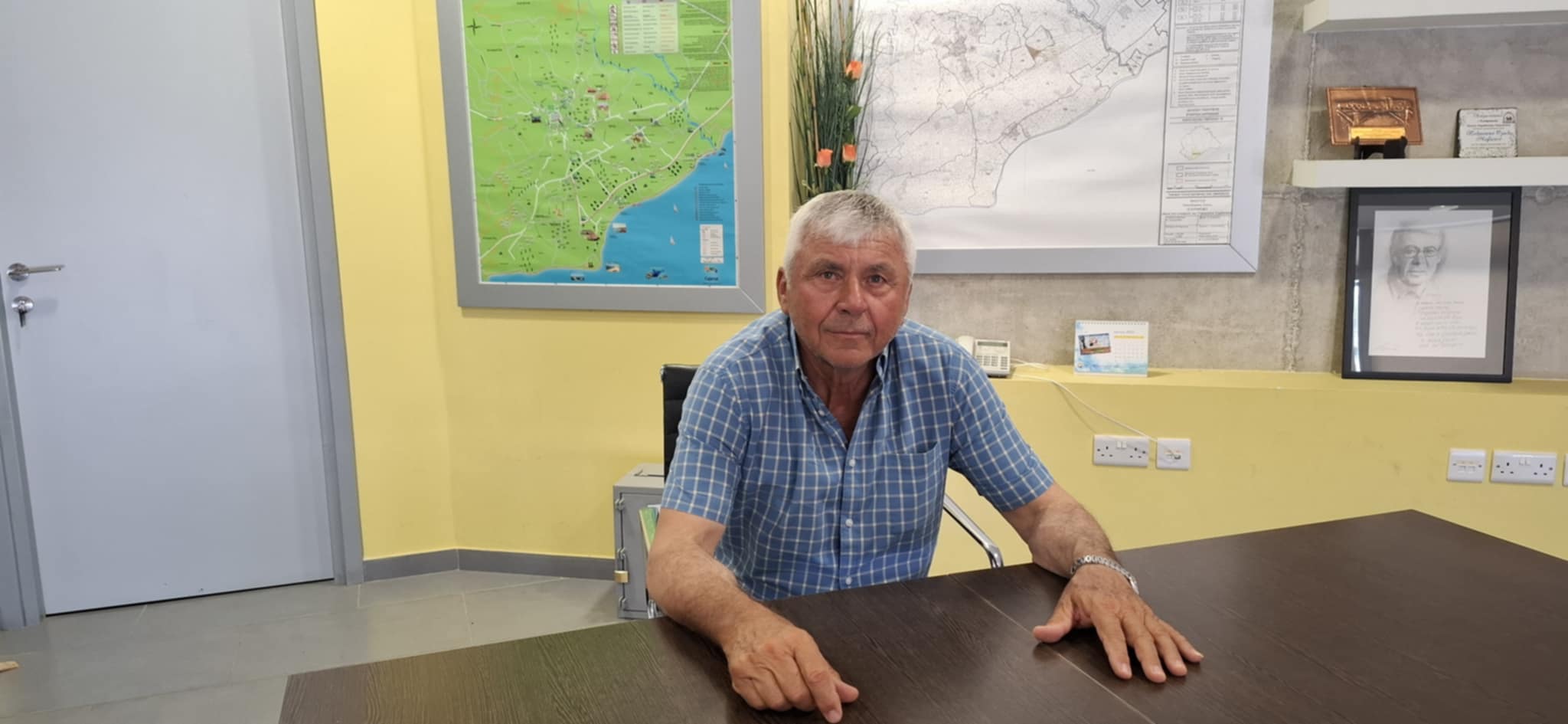Γιώργος Δημητρίου Παφίτης, Κοινοτάρχης Μαζωτού: «Γιατί στην περιοχή μας και όχι σε άλλη;» – Αντιδράσεις για την κινητή μονάδα αφαλάτωσης  (φώτο)