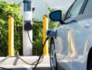 ilektrokinisi-electric-cars-charging-e1765359114633