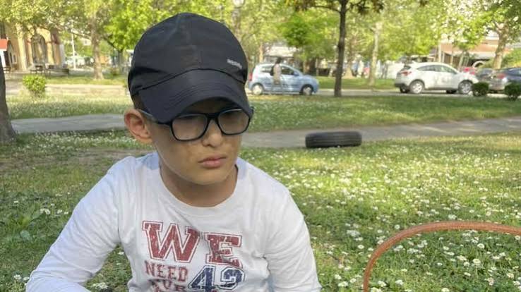 Η συγκλονιστική ιστορία του μικρού Στέφανου που σώθηκε από τις φλόγες και θα παρελάσει την 28η Οκτωβρίου  (φώτο)