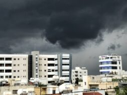 kairos-meteorologiki-ypiresia-vroxes-e1792040739546