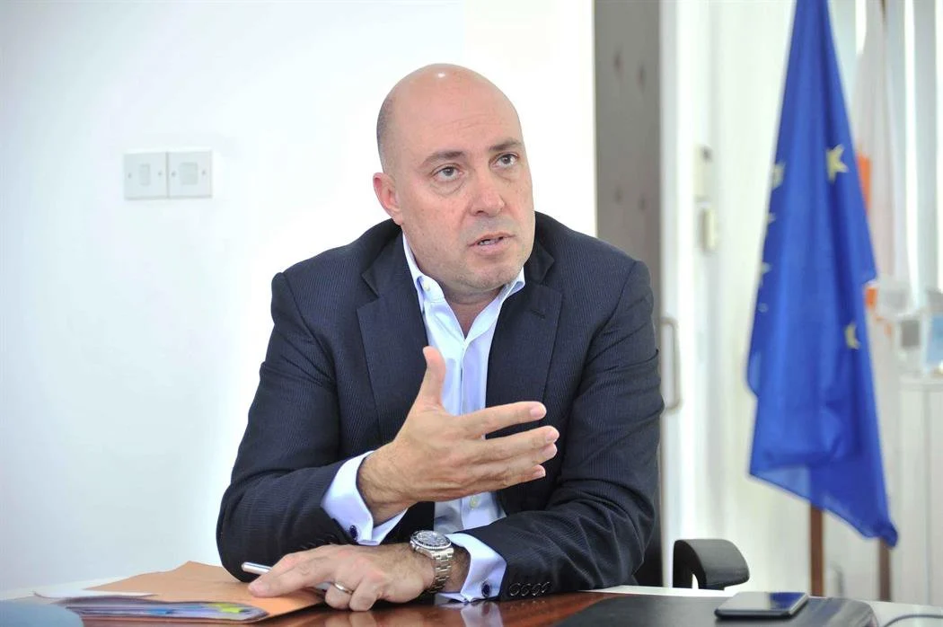 Παμπορίδης: Δέχθηκα νουθεσίες να αποσύρω την υποψηφιότητά μου για το χρίσμα
