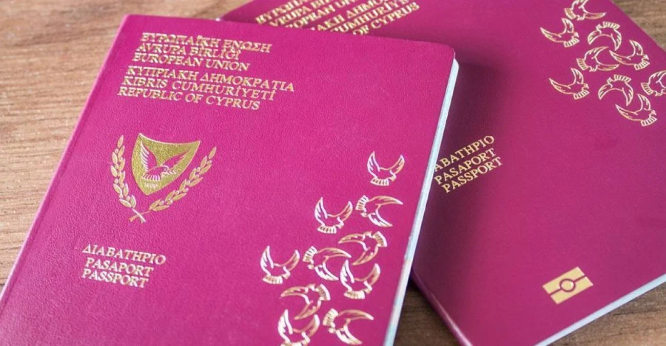 Με τεκμήρια για επενδυτές από Καμπότζη και Κίνα που πήραν κυπριακό διαβατήριο άρχισε η δίκη των πολιτογραφήσεων