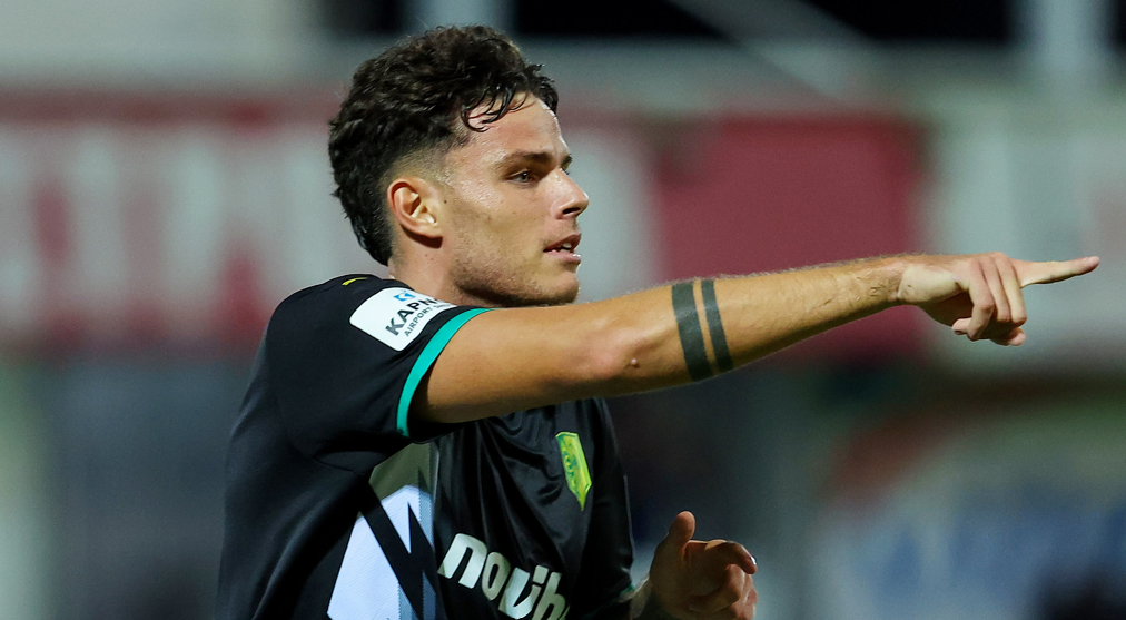 trika-goal-aek